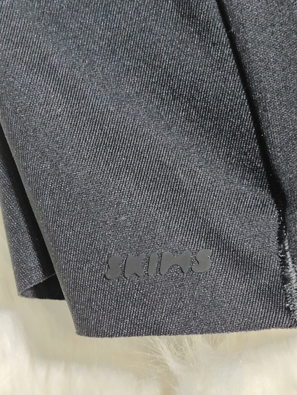 SKIMS Body Butt And Hip Enhancing Mid Thigh Short Black Onyx Women Medium NEW - Picture 5 of 8